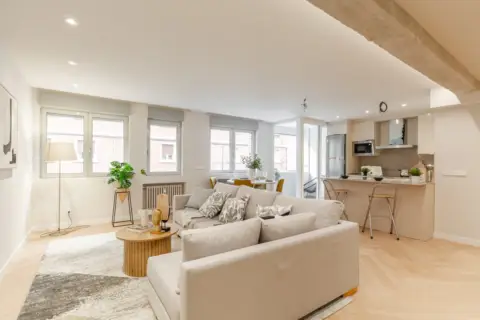 Piso en Avenida de Sancho 'El Fuerte', 27