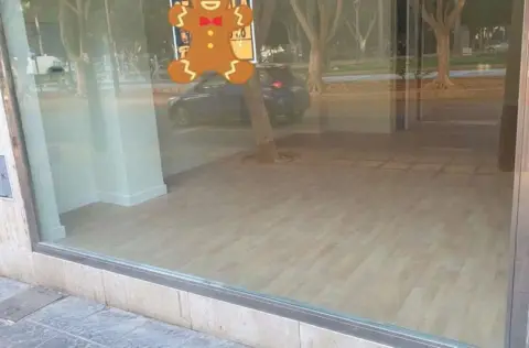 Local comercial en Paseo de Almería