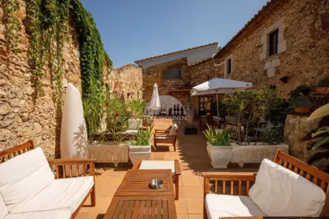 Finca rústica en Avinguda de Pau Casals, 21