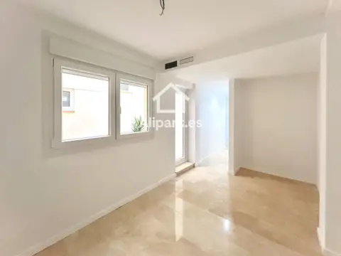 Piso en Carolinas Altas