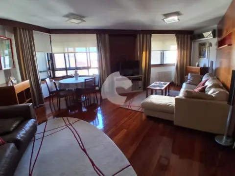 Piso en Alvaro Cunqueiro