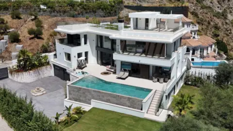 Chalet en calle Ur El Cerrojo 10 Suelo 29679 Benahavis, nº 10