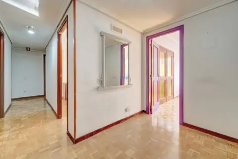 Piso en Plaza de San Juan de la Cadena