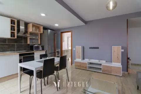 Piso en calle Paraguay