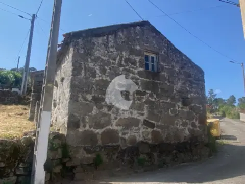 Casa adosada en Lobios