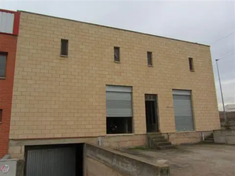 Nave industrial en Avenida de Lentiscares