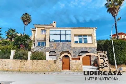Chalet en Dehesa de Campoamor-Aguamarina