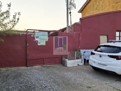 Local comercial en calle Valtierra de Rio Pisuerga