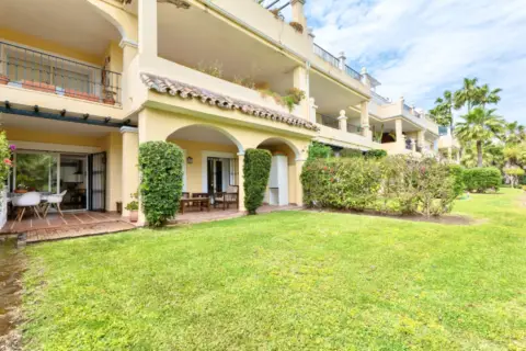 Piso en calle Ur Herrojo El 8 Es:10 Pl:00 Pt:16 29678 Benahavis, nº 8