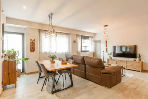 Piso en calle de Arbizu, 3