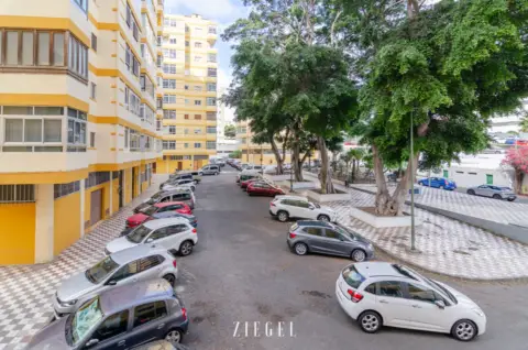 Piso en calle Calzada Lateral del Norte, 22