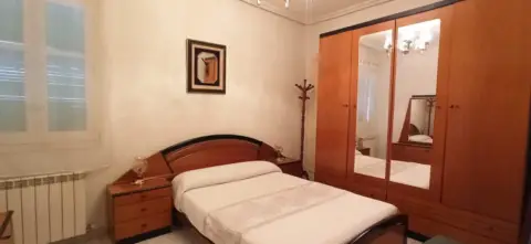 Piso en Universidad-Los Lirios