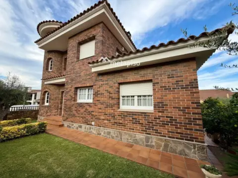 Chalet en Carrer de Rosa Sensat