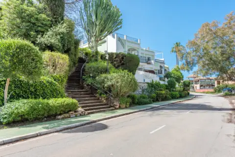 Casa adosada en Los Naranjos-Las Brisas
