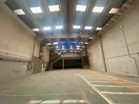 Nave industrial en Valdelacasa