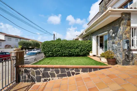 Casa pareada en Casco Urbano