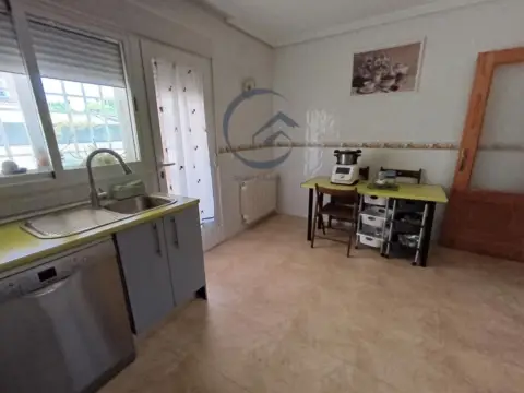 Casa pareada en Barcience