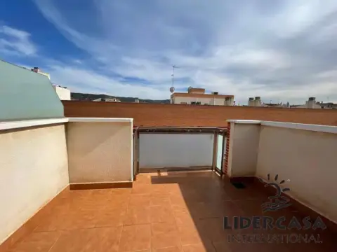 Piso en San Benito-Progreso