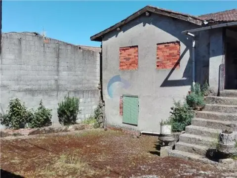 Casa en calle Pereira de Montes