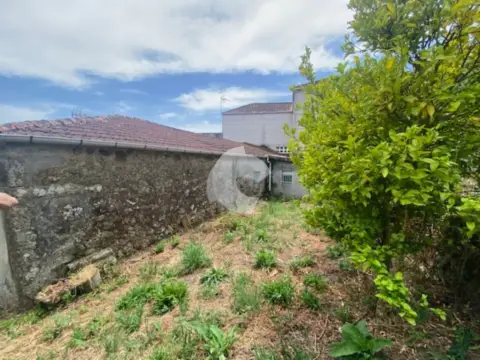 Casa en Grou-Lobios