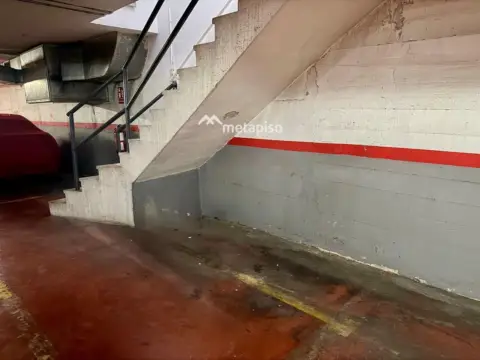 Garaje en calle de Lom