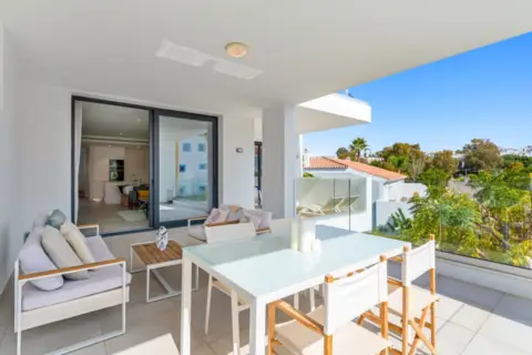 Apartamento en El Paraíso-Atalaya-Benamara