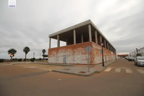 Local comercial en Valdelacalzada
