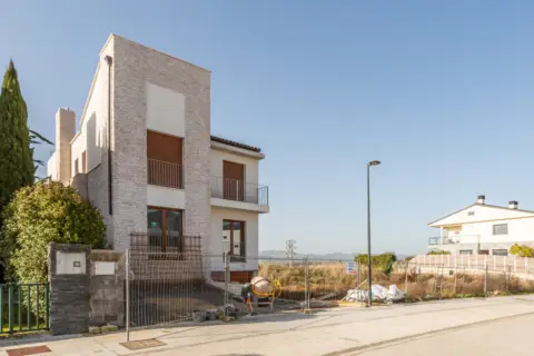 Casa en calle de la Fuente Vieja, 51