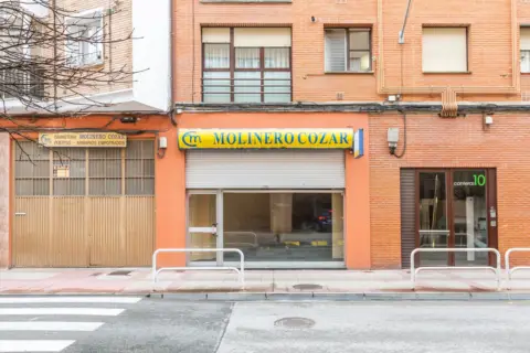 Local comercial en calle de las Canteras, 10