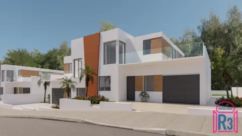 Casa adosada en Carbajal de La Legua