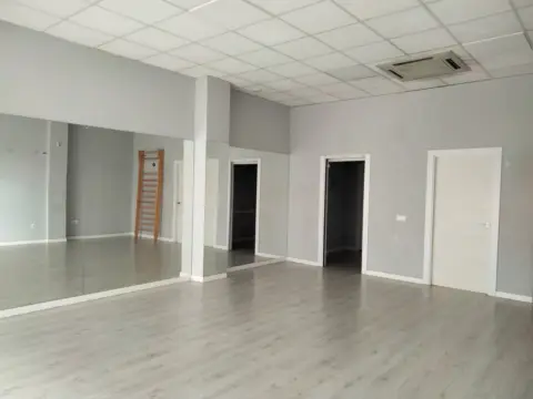 Local comercial en Villamediana de Iregua