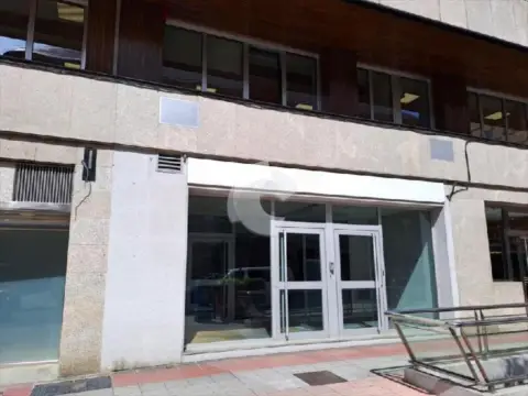 Local comercial en calle de Juan XXIII