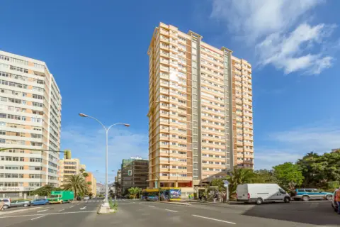 Piso en calle Cronista Romero Ceballos, 10