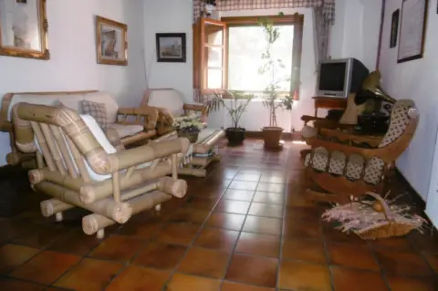 Casa en Zona A Las Afueras de Cofita.