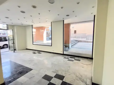 Local comercial en Barrio de Egia, Donostia