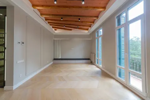 Piso en Passeig de Sant Joan - Mossen Cinto Verdaguer