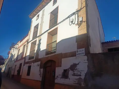 Casa en Zona Residencial de Entrada A Pomar de Cinca