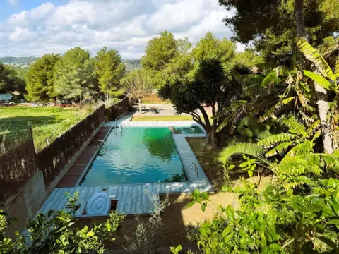 Finca rústica en Cerca de Vilanova A 5 Minutos en Coche