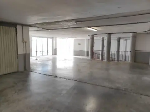 Garaje en Zona      Amaña