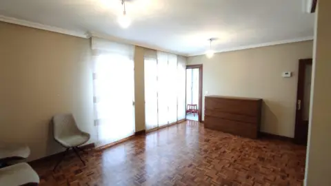 Piso en Ermua, Zona San Pelayo, Zona Céntrica y Accesible.