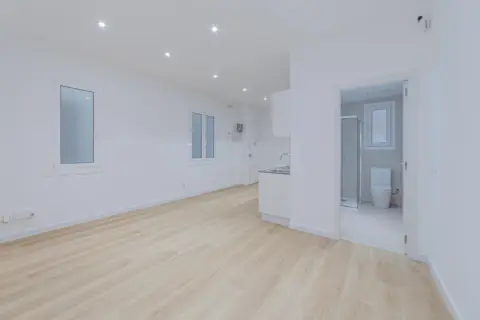 Apartamento en Metro Camp de L´Arpa