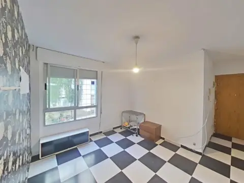 Piso en Piso en Planta Baja Para Reformar