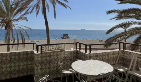 Apartamento en En El Paseo Maritimo