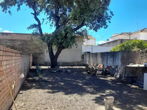 Casa adosada en A Pocos Metros de La Ermita del Calvario