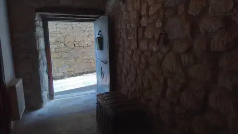 Casa en Situado en El Pueblo de Ayuelas A 11 Km de Miranda