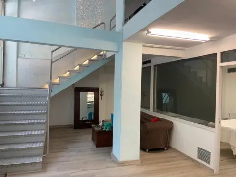 Local comercial en Próximo A Parque Moragas
