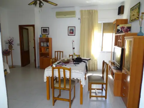Casa pareada en Zona Tranquila, Cerca del Parque La Estacion