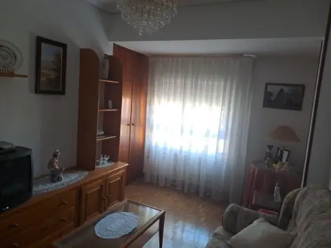 Piso en Ubicado en Un Barrio Consolidado Rodeado de Servicios