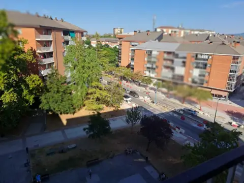Piso en Ubicado en Un Barrio Consolidado Rodeado de Servicios