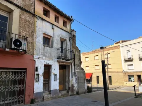 Casa en En La Plaza de La Litera